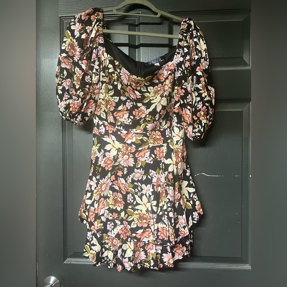 Francesca’s Floral Romper NWT